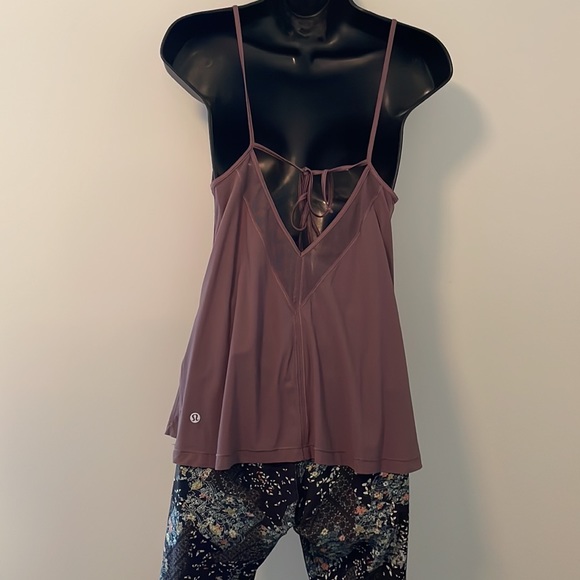 Lululemon final count tank - Picture 3 of 5